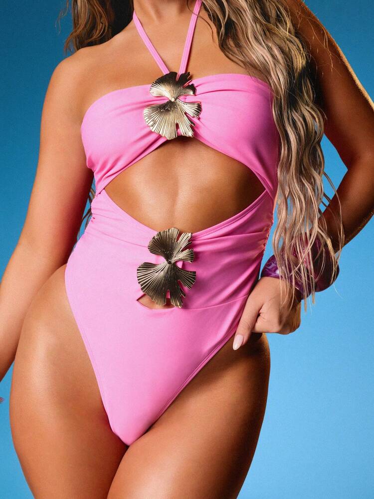 MISSGUIDED Cut Out One Piece Swimsuit With Decorative Shell Details And Halter Neck Straps For Summer Beach Pool Vacation