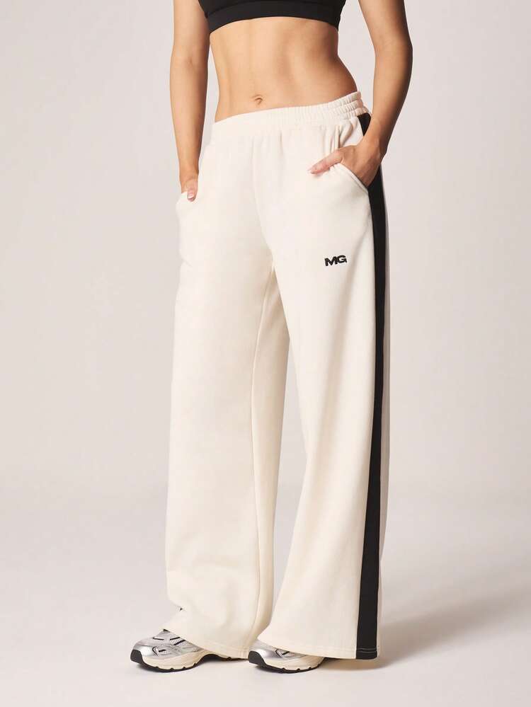 MISSGUIDED Relaxed Wide Leg Sweatpants With Side Stripe Detail High Rise Elastic Waist Casual Joggers Full Length Comfort Track Pants
