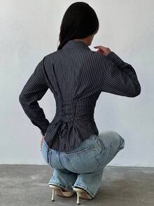 女士黑白条纹长袖衬衫，系带腰身，休闲通勤衬衫，度假衬衫，收腰条纹衬衫，适合春、夏、秋、冬四季穿着，优雅，度假风，波西米亚风，工作装 - 黑與白 - 查看 7
