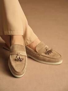 Rosivie Women's Comfortable Casual Round Toe Flat Slip-On Loafers, Khaki Knitted Moccasin Shoes, Fashionable Vacation - Khaki - View 1