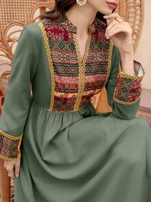 Al Najma Women's V-Neck Geometric Print Pleated Casual Party Dress, Arabic Traditional Style Embroidered Dresses For Women Women Dresses Green - Green - View 1