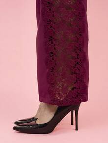 OverBlushhh 女士修身阔腿裤套装，侧边饰以透视蕾丝，高腰酒红色优雅长裤，性感、时尚，适合约会、情人节、春季等场合。 - 中紫紅色 - 查看 5