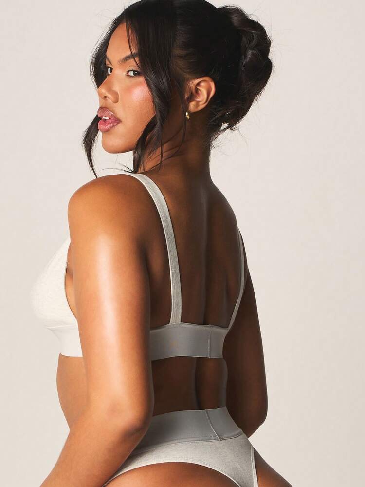 MISSGUIDED ロゴ入りリブ編みハイライズブリーフ