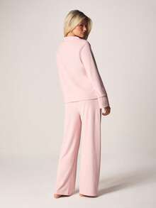 MISSGUIDED 柔软触感纽扣前开襟长袖睡衣衬衫和阔腿裤套装睡衣家居服睡袍 - 粉色 - 查看 2