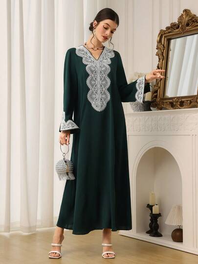 Al Najma Women's Elegant V-Neck Patchwork Embroidery Mesh Loose Arabic Traditional Long Dress, Suitable For Spring And Autumn