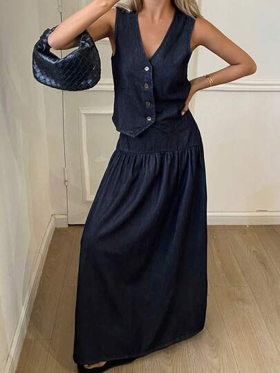 DAZY Women's Solid Color Fitted V-Neck Sleeveless Long Vest & Pleated A-Line Skirt Casual Resort Outfit, Spring/Autumn