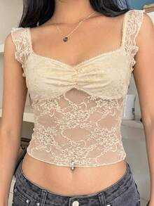 SHEIN EZwear 女士杏色蕾丝短款上衣：心形领口、短袖和半透明花卉设计，打造迷人造型 - 杏色 - 查看 3