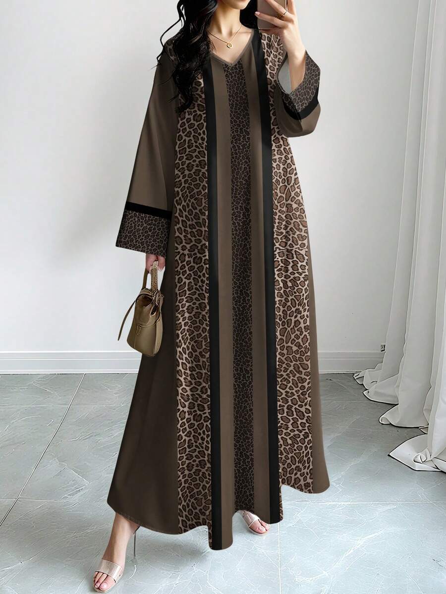 SHEIN Najma Vestido elegante árabe de manga larga con escote en V, estampado digital de parches con estampado de leopardo vintage, adecuado para primavera y otoño - Multicolor - Ver 1