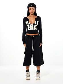 SUMWON WOMEN SUMWON 女装长袖露脐上衣，醒目印花，深V领，秋冬简约街头风 - 黑色 - 查看 3