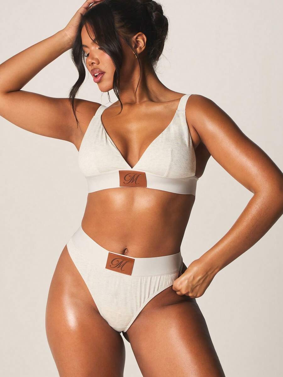 MISSGUIDED Ribbed Soft Cup Bralette With Logo Branding - Light Grey - View 1