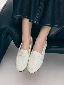 Mnmlis 2025 New Soft Bottom Slip-On Flat Shoes, Round Toe, Low Heel Women Shoes - Beige - View 1