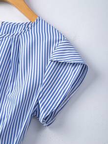 Franclia Women's Spring/Summer Pleated Round Neck Tulip Sleeve With Waist Metal Belt Waist A Lined Casual 2026 New Long Dress,Summer Holiday Outfits Dress,Spring Outfit Women Dress,Beach Dress,Long Party Dresses,Going Out Elegant Commuter/Vacation Casual Graduation Elegant Fashion Casual Commuter Business Office Daily Casual Versatile Stylish Urban Formal Primavera A Estate Blue Summer Elegant Dress French Style Dress Elegant Midi Dress Blue And White Striped Dress Dusty Blue Elegant Dress Picnic Dress - Blue and White - View 7