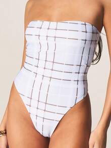 MISSGUIDED Áo tắm liền thân kiểu quây với họa tiết kẻ caro hình học, thiết kế không dây đeo vai, lý tưởng cho kỳ nghỉ hè ở bãi biển hoặc hồ bơi. - Nhiều màu - Xem 3