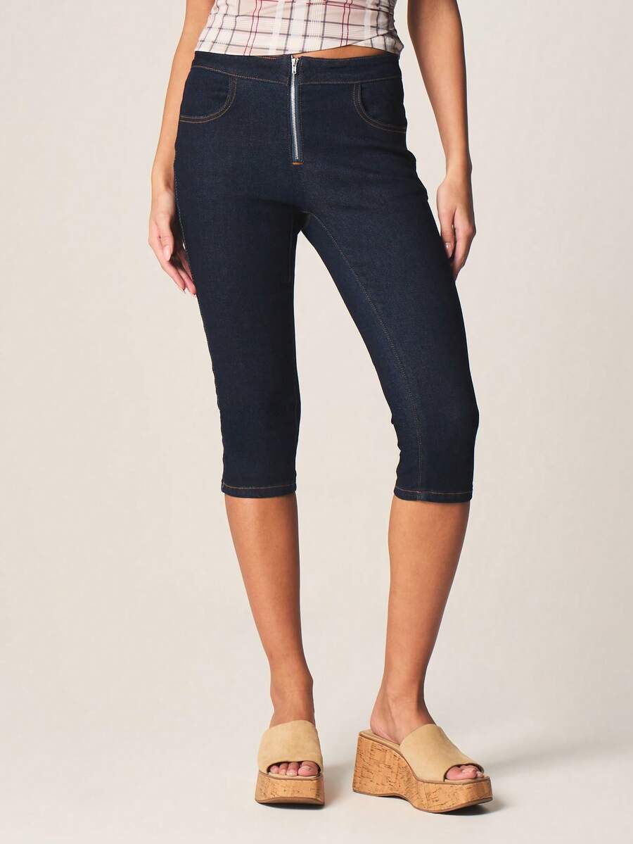 MISSGUIDED Women's High Rise Stretch Denim Capri Jeans With Front Zipper Closure And Dark Wash Finish For Casual Summer Style - Dark Wash - View 1