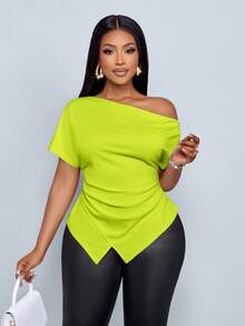 SOLERSUN Women's Elegant Asymmetric Neckline Ruched Asymmetric Hem T-Shirt - Green - View 1