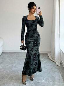 SHEIN Elenzya Robe élégante à encolure carrée, taille ajustée et ourlet sirène en tissu velours avec appliqués. Convient pour les anniversaires, les sorties, les fêtes et les occasions formelles - Multicolore - Voir 5
