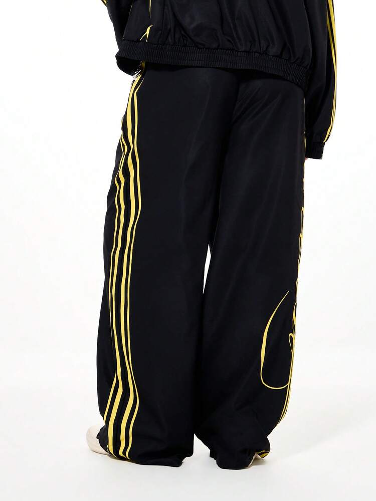 SUMWON WOMEN Wide Leg Graphic Joggers With Contrast Stripes