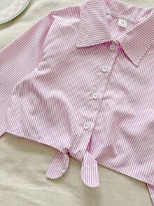 SHEIN Vintaside Kids 少女春季粉白条纹学院风翻领衬衫，适合休闲外出、上学、与朋友聚会、派对、情人节等场合。 - 粉色 - 查看 6