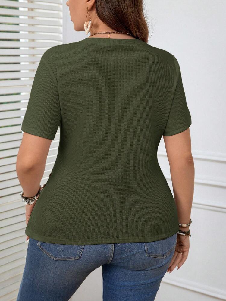 SHEIN LUNE Plus Size V-Neck Casual Solid Color Short Sleeve Fitted T-Shirt, Versatile For Spring/Summer Casual Tops For Women Blouse For Women Casual Ladies Casual Tops V-Neck T-Shirt Women Short Sleeve Tops Blouse For Women Casual Elegant Tops For Women New Arrivals Blouses For Women T Shirt Casual Women Tops Cheap Tops For Women Plain Tops For Women Blouses For Women New T Shirt Business Casual Women Tops Clothes For Ladies - Army Green - View 2
