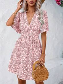 Wandoria Deep V-Neck Allover Print Casual Vacation Short Sleeve Dress - Pink - View 3