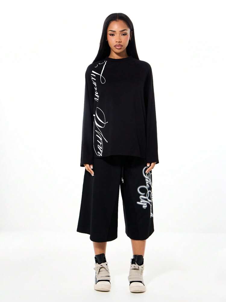 SUMWON WOMEN Oversized Raglan Long Sleeve Graphic Tee