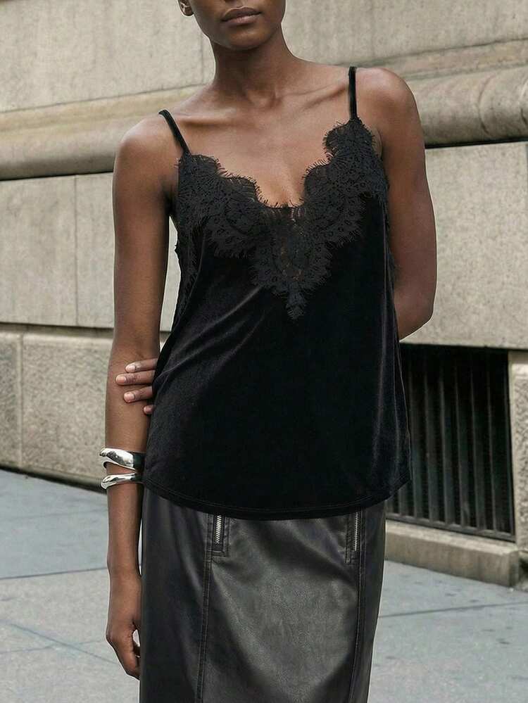 SHEIN Maija Camisola de terciopelo negro con parches de encaje, adecuada para otoño/invierno, Día de San Valentín, festivales, Día de la Independencia, São João, graduación, vacaciones