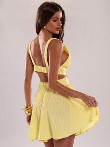 SHEIN BAE 女士纯色V领褶皱腰身优雅迷你连衣裙，适合约会和派对穿着 - 黃色 - 查看 2