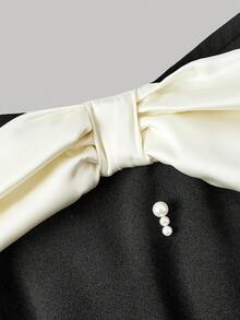 SHEIN MOD 大尺碼女款黑白拼接蝴蝶結仿珍珠優雅露肩中長洋裝，夏季婚禮賓客、復古派對晚餐正式穿搭 - 黑與白 - 查看 13