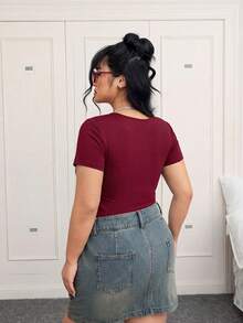 CovetEZ 大码女式纯色心形领短袖褶皱修身T恤 - 紅色 - 查看 2