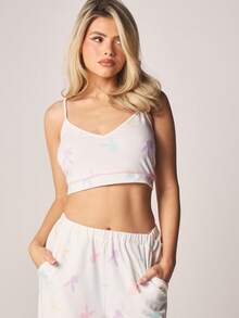 Missguided x Playboy 露脐吊带背心和阔腿睡裤套装，采用柔和的粉彩色印花图案，适合睡眠和居家穿着。 - 粉色 - 查看 4