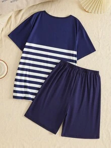 Bộ 2 món đồ mặc nhà thoải mái cho bé trai tuổi teen, gồm áo thun ngắn tay và quần short in hình hổ màu xám. - Xanh đậm - Xem 2