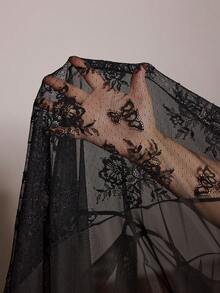 Slumberist 花卉印花仿丝绸撞色蕾丝边睡裙和蕾丝边网纱睡袍睡衣套装，后背交叉设计，不对称下摆 - 彩色 - 查看 9