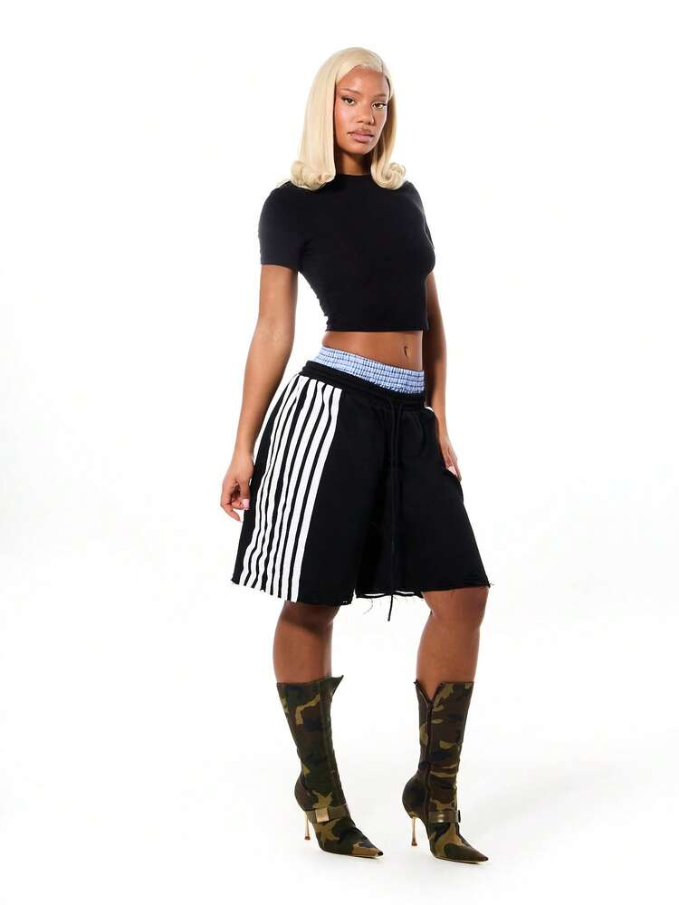 SUMWON WOMEN Oversized Jersey Boxer Style Shorts With Elastic Waistband And Casual Side Stripe Detail For Casual Comfort