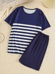 Bộ 2 món đồ mặc nhà thoải mái cho bé trai tuổi teen, gồm áo thun ngắn tay và quần short in hình hổ màu xám. - Xanh đậm - Xem 9