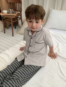 DAZY Young Boys' Contrast Trim Drop Shoulder Short Sleeve Button Front Comfortable Breathable Loungewear - Grey - View 3