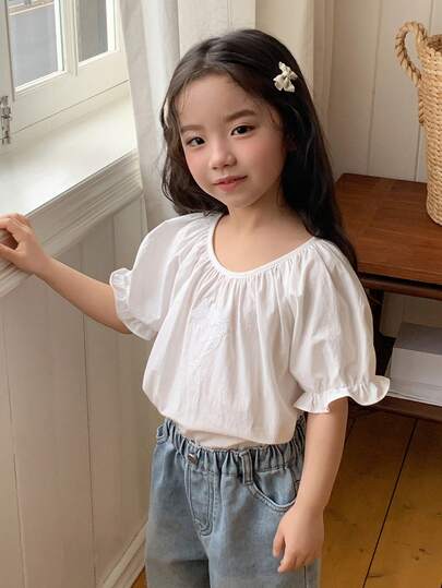DAZY Girls (Small) Round Neck Embroidered Cute Korean Style Short Sleeve Shirt