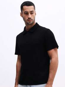 SUMWON Áo Polo Essentials Slim Fit thêu họa tiết, cổ bẻ, tay ngắn, chất liệu cotton, kiểu dáng thường ngày, cổ điển, phù hợp cho công sở và sinh hoạt hàng ngày. - màu đen - Xem 4