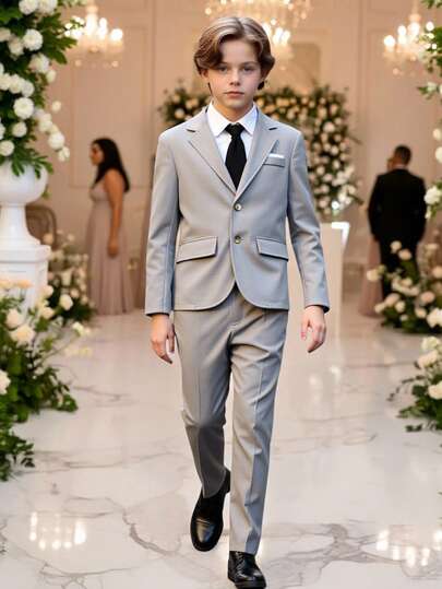 SHEIN 2 piezas Conjunto de traje para niños, chaqueta blazer de solapa única en gris + pantalones a juego, tono gris suave adecuado para bodas, diseño de ajuste slim