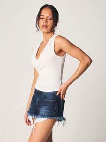MISSGUIDED Denim Hot Pants With Extreme Raw Frayed Edges Mid Rise Distressed Summer Festival Shorts - Blue - View 4