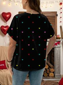 SHEIN CURVE+ Áo thun nữ tay ngắn dáng rộng, in hình trái tim nhiều màu sắc, cỡ US22, thích hợp cho lễ hội âm nhạc, kỳ nghỉ bên bờ biển, phong cách Bohemia, thích hợp cho mùa hè. - màu đen - Xem 2