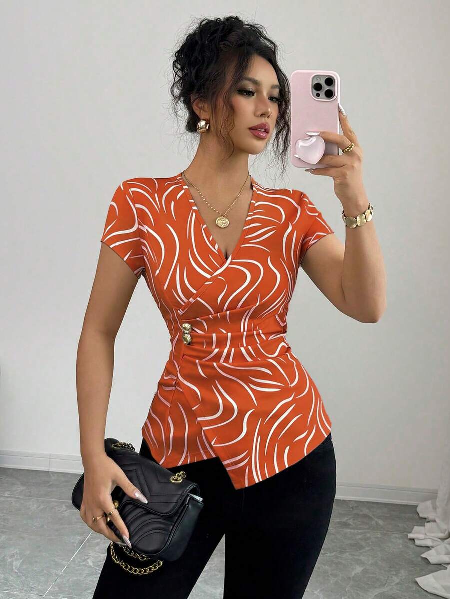 Elenzga 女士优雅短袖金属装饰褶皱衬衫，适合日常通勤、外出、约会、万圣节卫衣、返校季、感恩节等场合。 - 彩色 - 查看 1