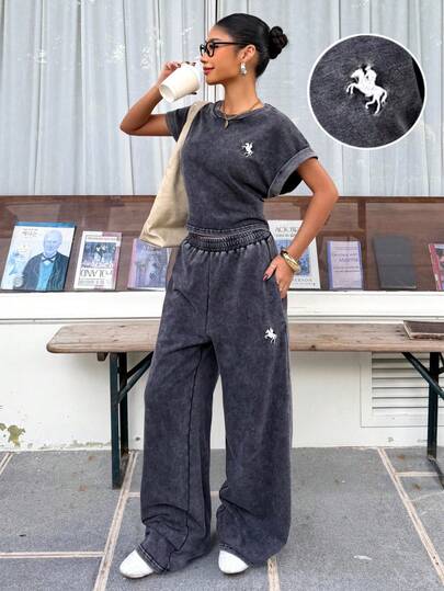 Muchica Women's Vintage Washed Horse Embroidery Decor Casual Loose T-Shirt And Pants Set For Going Out Outfits, Streetwear, Y2K Clothes Wide Leg Pants Set