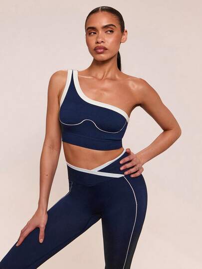 SHEIN BAE 一套无缝单肩上衣和交叉腰七分裤，柔软贴身，适合女性运动、瑜伽、跑步和健身。