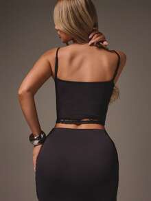 MISSGUIDED Delicate Lace Panel Cami Top With Scalloped Trim And Sheer Mesh Details For Evening Occasions - Black - View 2