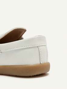 Cozy Pixies 1双新款女童白色时尚英伦风平底便鞋，适合日常外出、朋友聚会和旅行穿着 - 白色 - 查看 9