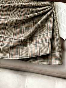 Franclia Women's Plaid Print Pleated Waist Skirt, Slimming And Elegant Style, Brown Plaid Mini Skirt.Winter Clothes For Women,Summer,Spring,Valentine's Day,Valentines Day Outfit,Carnival,Beach,Party,Birthday,Gym,Going Out,Elegant,Vacation,Casual,Y2k,Graduation Season Attire, Fashionable Casual Commuter Wear, Business Office Wear, Versatile And Stylish Everyday Casual Wear, Urban Teacher's Professional Attire - Brown - View 4