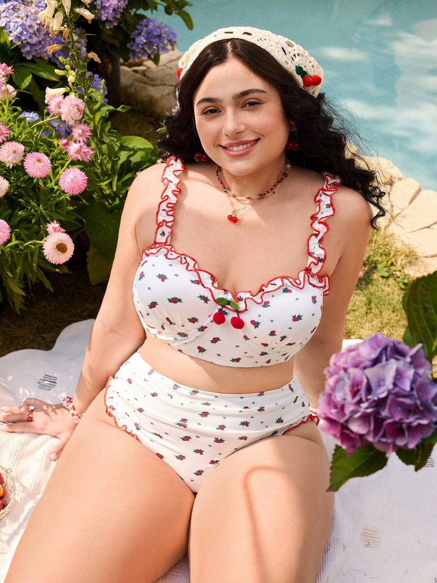 Swim Mod Conjunto de tankini con volantes con estampado floral diminuto para vacaciones de verano en tallas grandes - Blanco - Ver 1