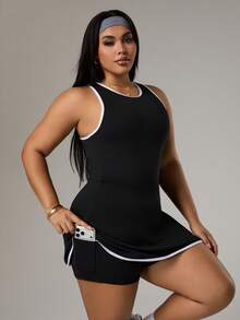 SHEIN Sports Gaun Olahraga Tanpa Punggung Berbahan Jala dengan Panel Blok Warna untuk Wanita dari Rhythm Era, Dilengkapi Celana Pendek Terintegrasi - Hitam - View 7