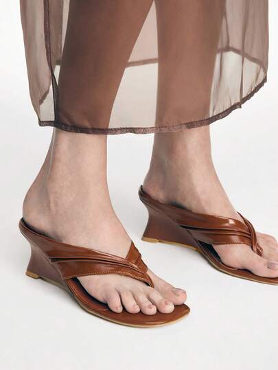 Mnmlis Women's Crossover Strap Design Peep Toe Wedge Heel Elegant Retro Glossy Brown Leather Sandals, Suitable For Summer Outdoor, Commuting, Shopping, Dating, Casual Wear, Comfortable Height Increasing Slippers