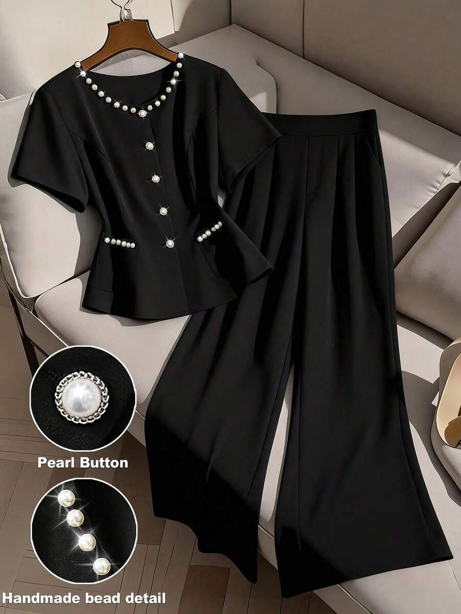 GlowEve CURVE Conjunto de 2 piezas para mujer talla grande, top de cuello redondo con bolsillo y pantalón recto de pierna larga de unicolor con tachuelas, adecuado para negocios, viajes y reuniones - Negro - Ver 1